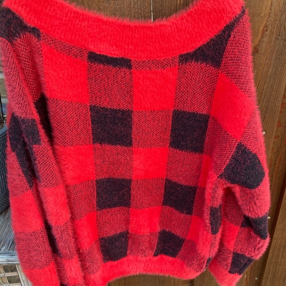 Express Sweater - Picture 5 of 5
